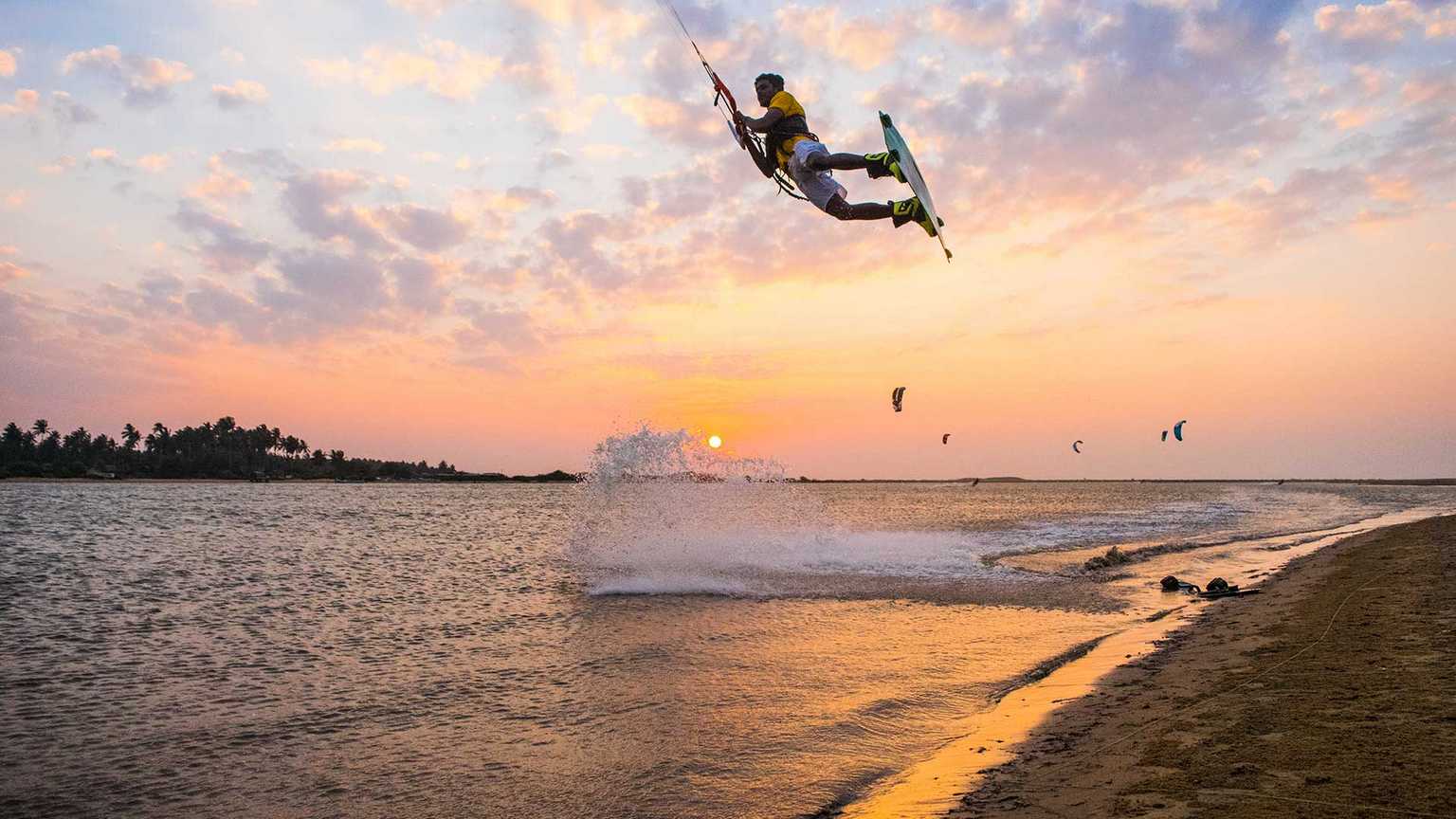 Kitesurfing